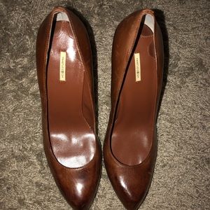 Max studio heels size 8